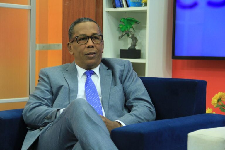 Titular de CEED se alinea con Abinader sobre control del proselitismo prematuro