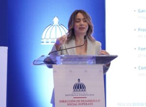 GLORIA REYES-SUPERATE